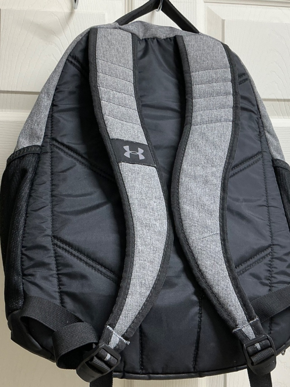 Under Armour backpack - Picture 5 of 9